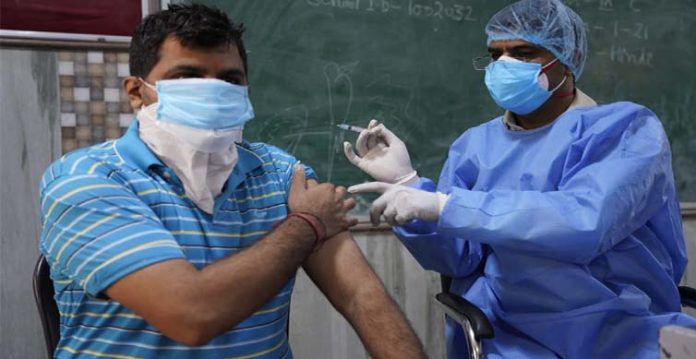 centre provides over 95.96 cr covid vaccines to statesuts