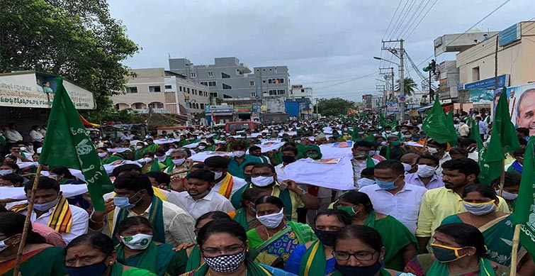 Amaravati farmers to continue protests