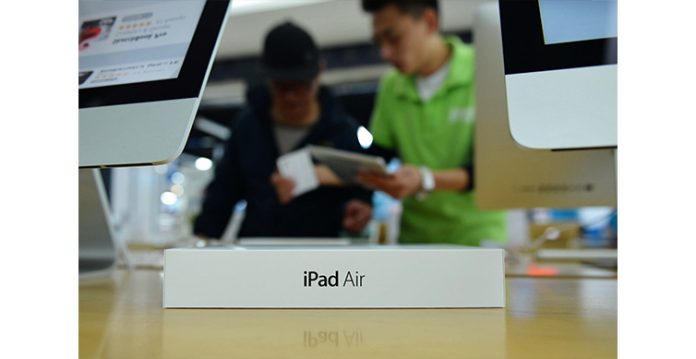 chinese cities suspend overseas shopping, couriers on covid scare