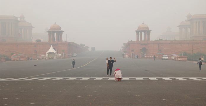 Firecracker ban violation costs Delhi its air; AQI jumps to “severe”