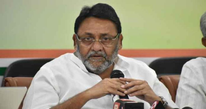 Nawab Malik kin sends Rs 5-cr defamation notice to Fadnavis