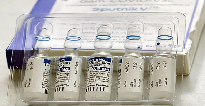 Russia Begins Manufacturing Vaccines Against Omicron Variant
