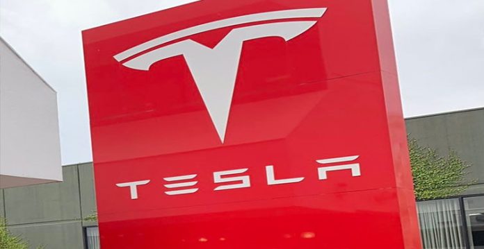 tesla share price falls after musk's twitter poll report