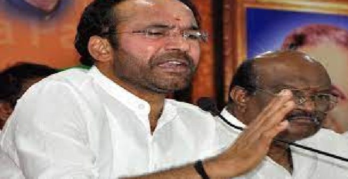 union minister continues to target cm kcr