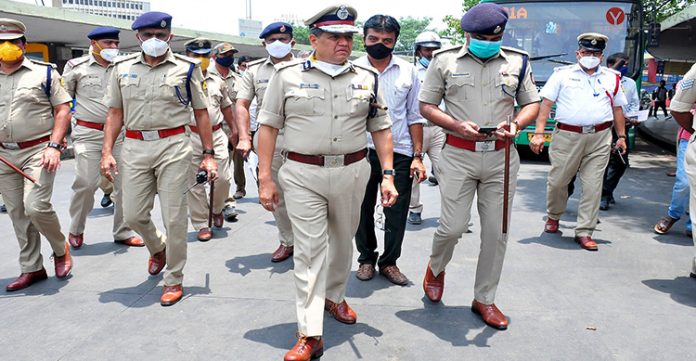 Case to be booked for curfew violation: Bengaluru top cop