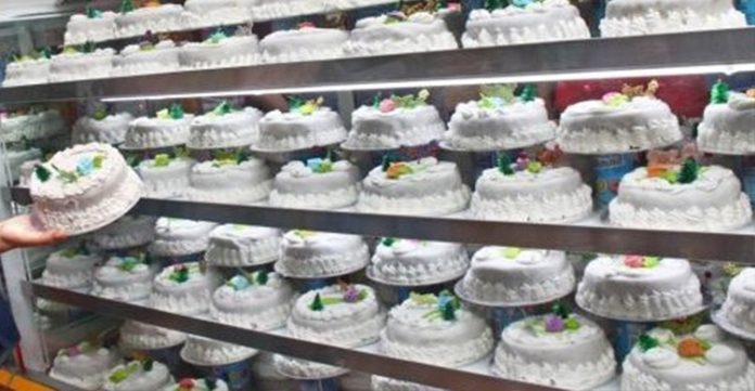Discrimination cited as workers at bakeries refuses to write 'Merry Christmas' on cake