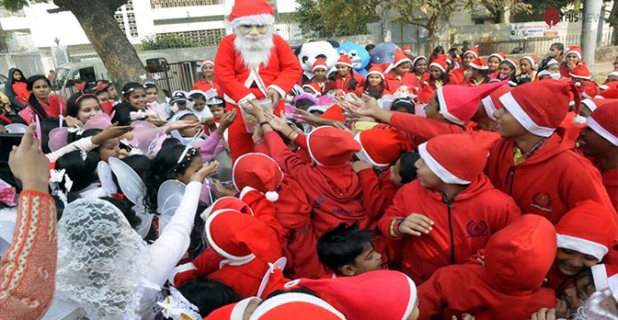 Omicron scare: Christmas, New Year celebrations banned in Delhi