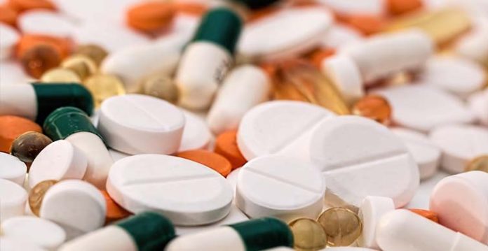 indian pharma sector expected to grow 9 11% in fy22 icra