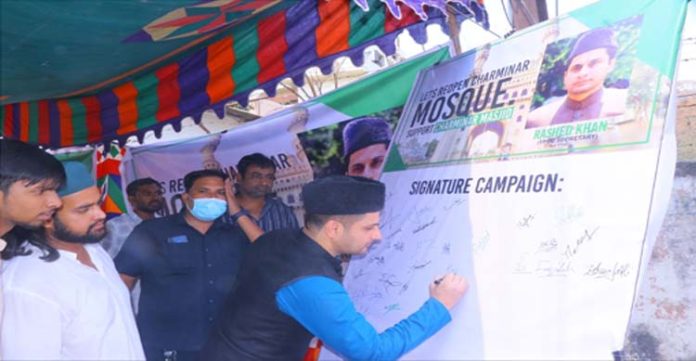 Signature campaign begins to demand reopening of Charminar mosque