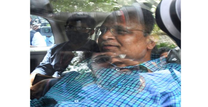 ed arrests 2 aides of satyendar jain in money laundering case