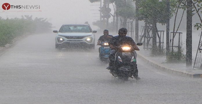 Gujarat heavy rain lashes