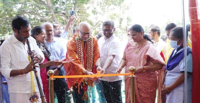 hyderabad tata motors unveils first all female passenger vehicles showroom