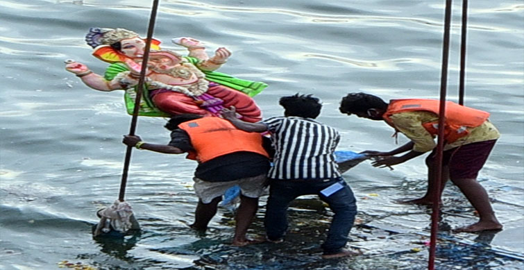 no immersion of pop idols in hussain sagar this year