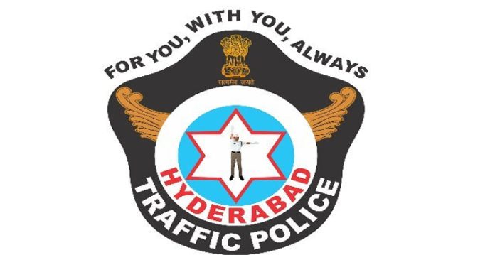 2 way communication channel to be opened between hyderabad traffic police and public
