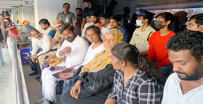 hyderabad minister and those injured in stampede watch t20 match together