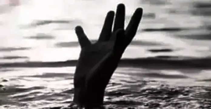 telangana man drowns while taking selfie in dindi project