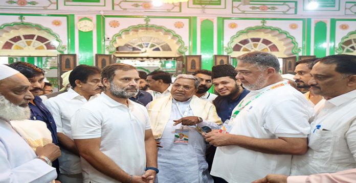 karnataka's response to bharat jodo yatra leaves ruling bjp worried