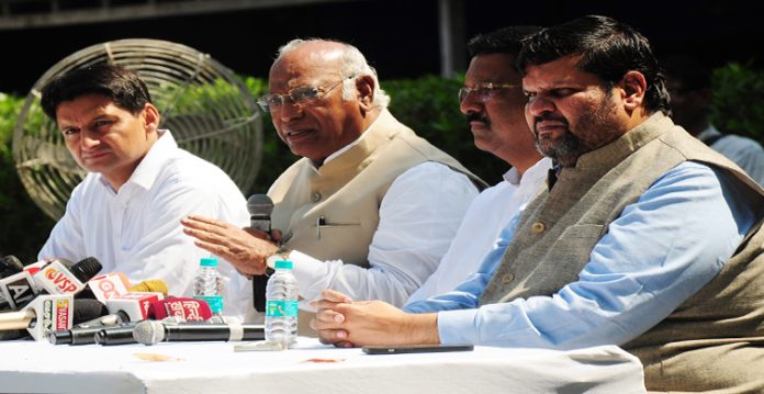 three congress spokespersons resign to campaign for kharge