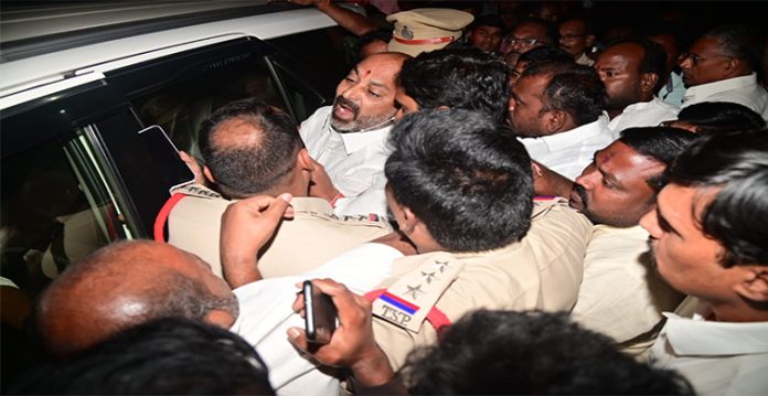 telangana bjp chief placed under house arrest to foil march