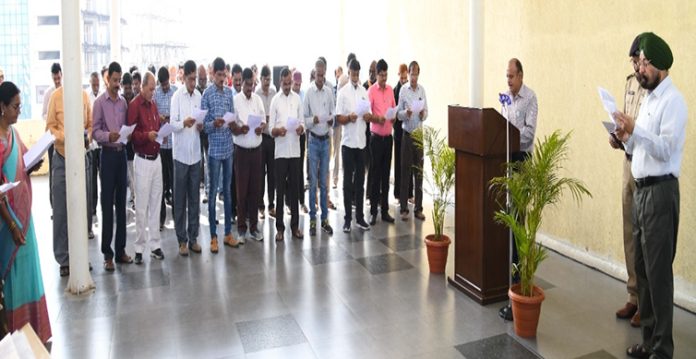 telangana secretariat employees take constitution day pledge