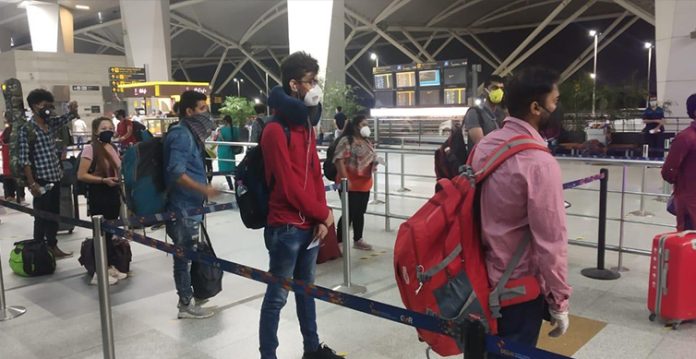 delhi airport installs 5 more x ray machines to streamline passenger traffic