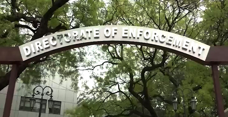 sc issues notice to centre on plea against fresh extension to ed chief