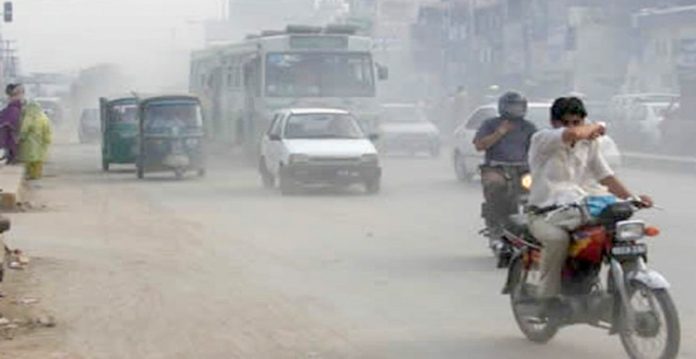 polluted dhaka