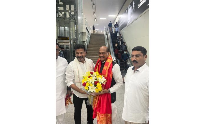 Newly-appointed AICC in-charge for Telangana Manikrao Thakare arrives in Hyderabad