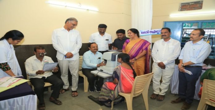 Harish Rao directs officials to present reading glasses to patients immediately