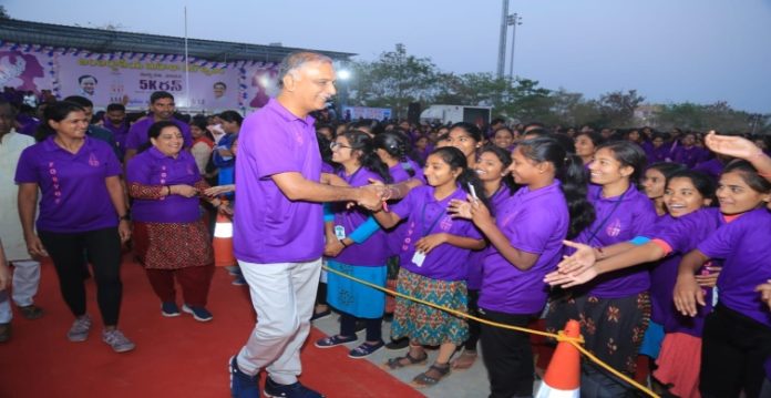 Harish Rao urges Telangana women to set examples for the entire country