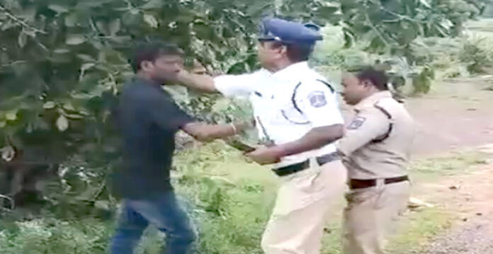 traffic police beating
