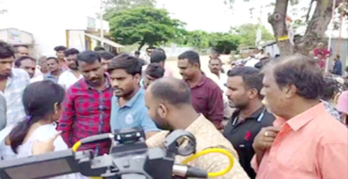 attack on women journalist