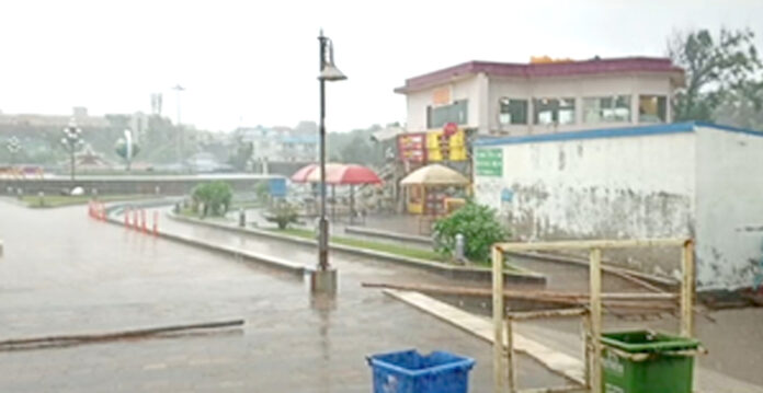 cyclone dana