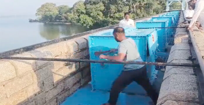 osman sagar himayat sagar gates