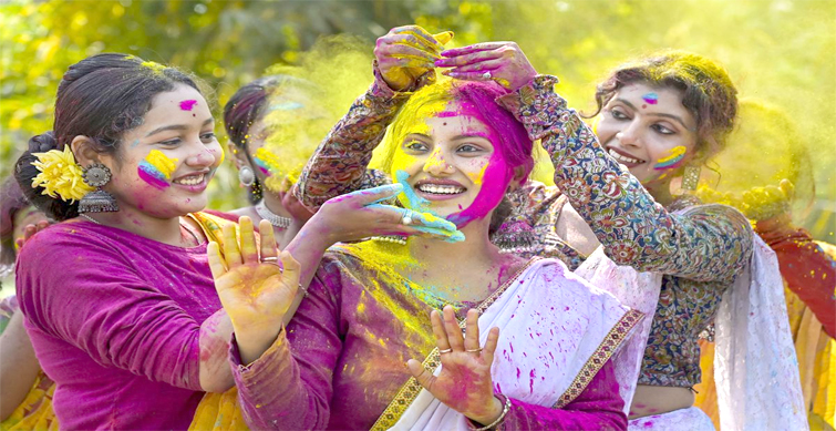 holi